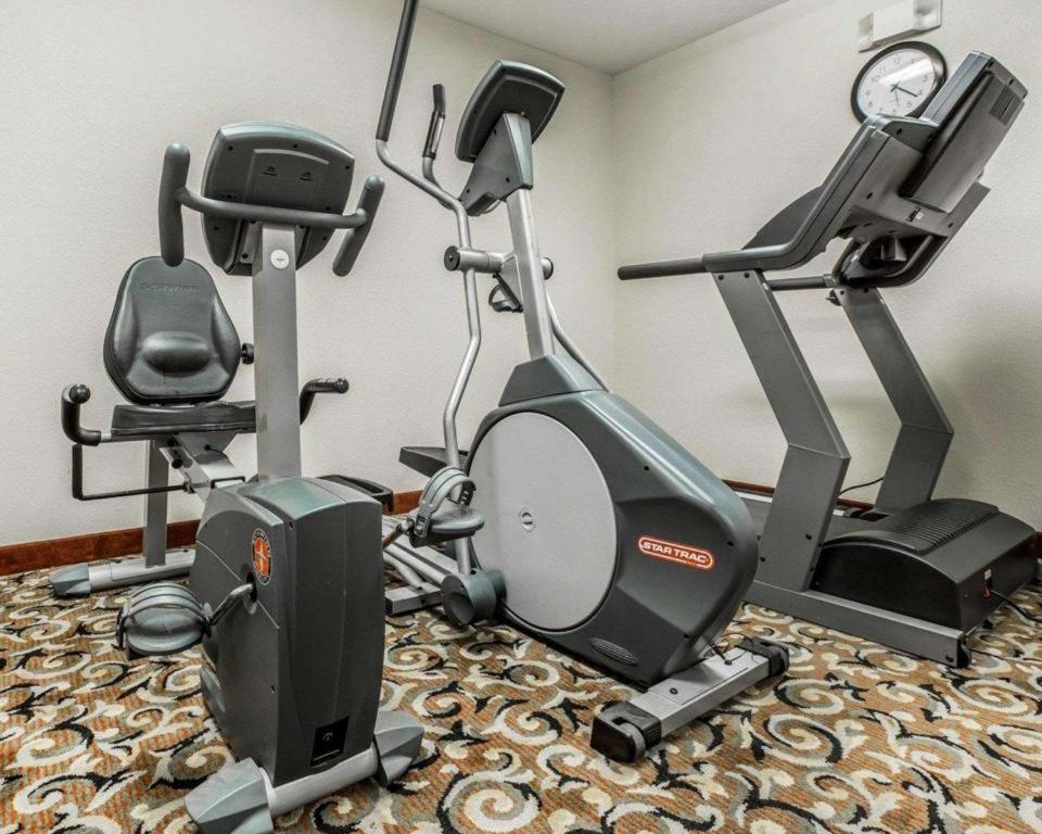 דוסונוויל Quality Inn & Suites מראה חיצוני תמונה