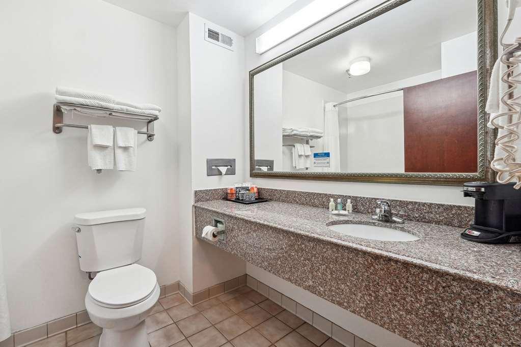 דוסונוויל Quality Inn & Suites חדר תמונה