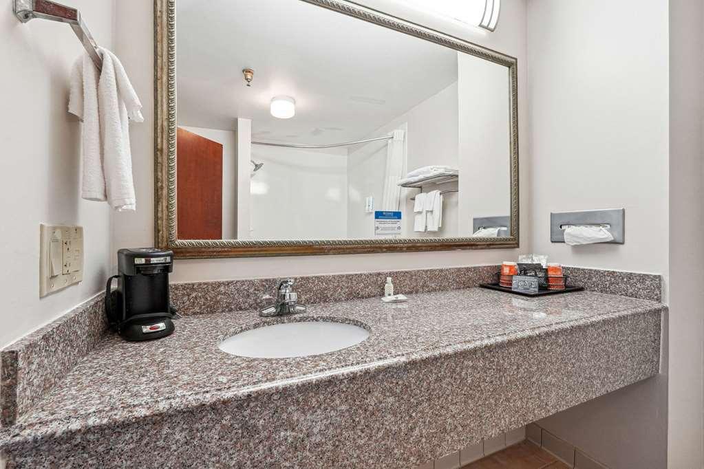 דוסונוויל Quality Inn & Suites חדר תמונה