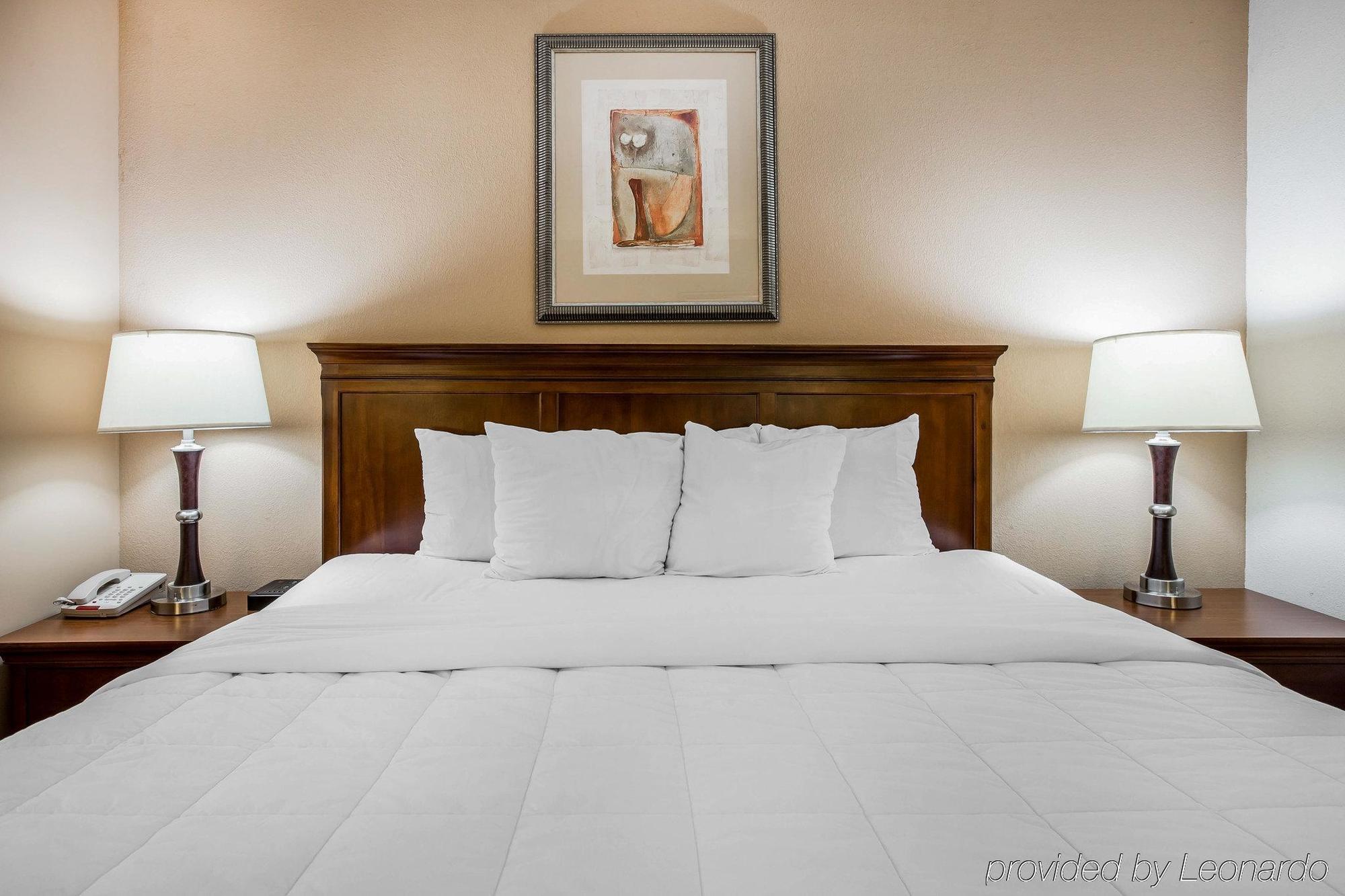 דוסונוויל Quality Inn & Suites מראה חיצוני תמונה