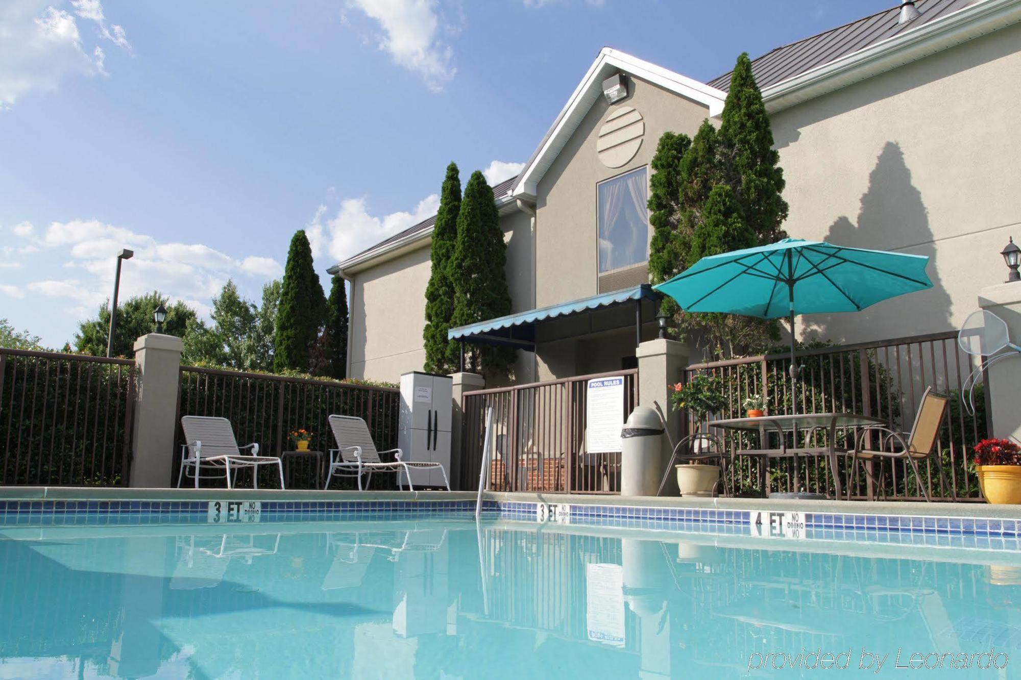 דוסונוויל Quality Inn & Suites מראה חיצוני תמונה
